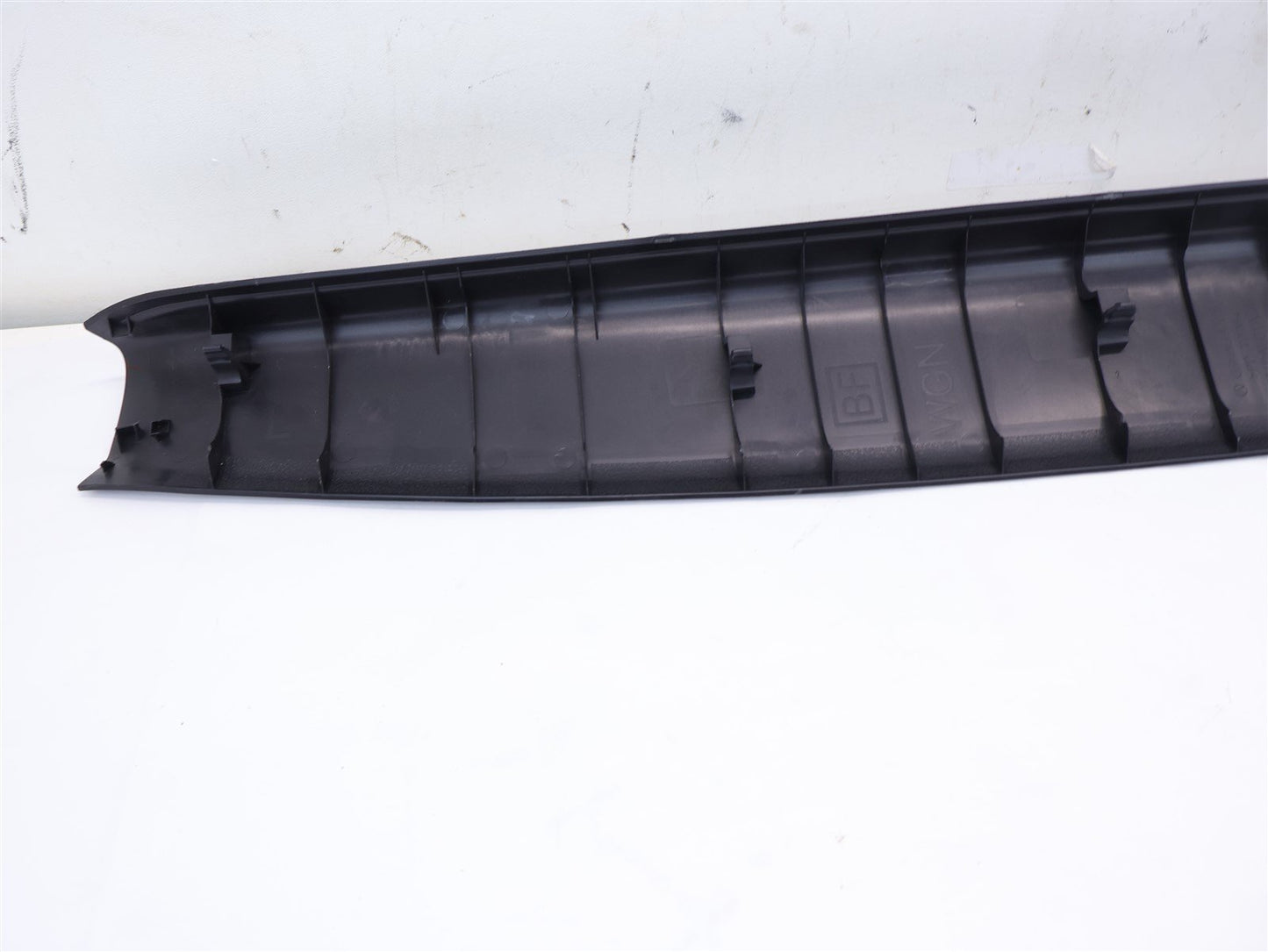 2015-2019 Subaru Outback Center Rear Hatch Trim Panel Upper Lift Gate 15-19