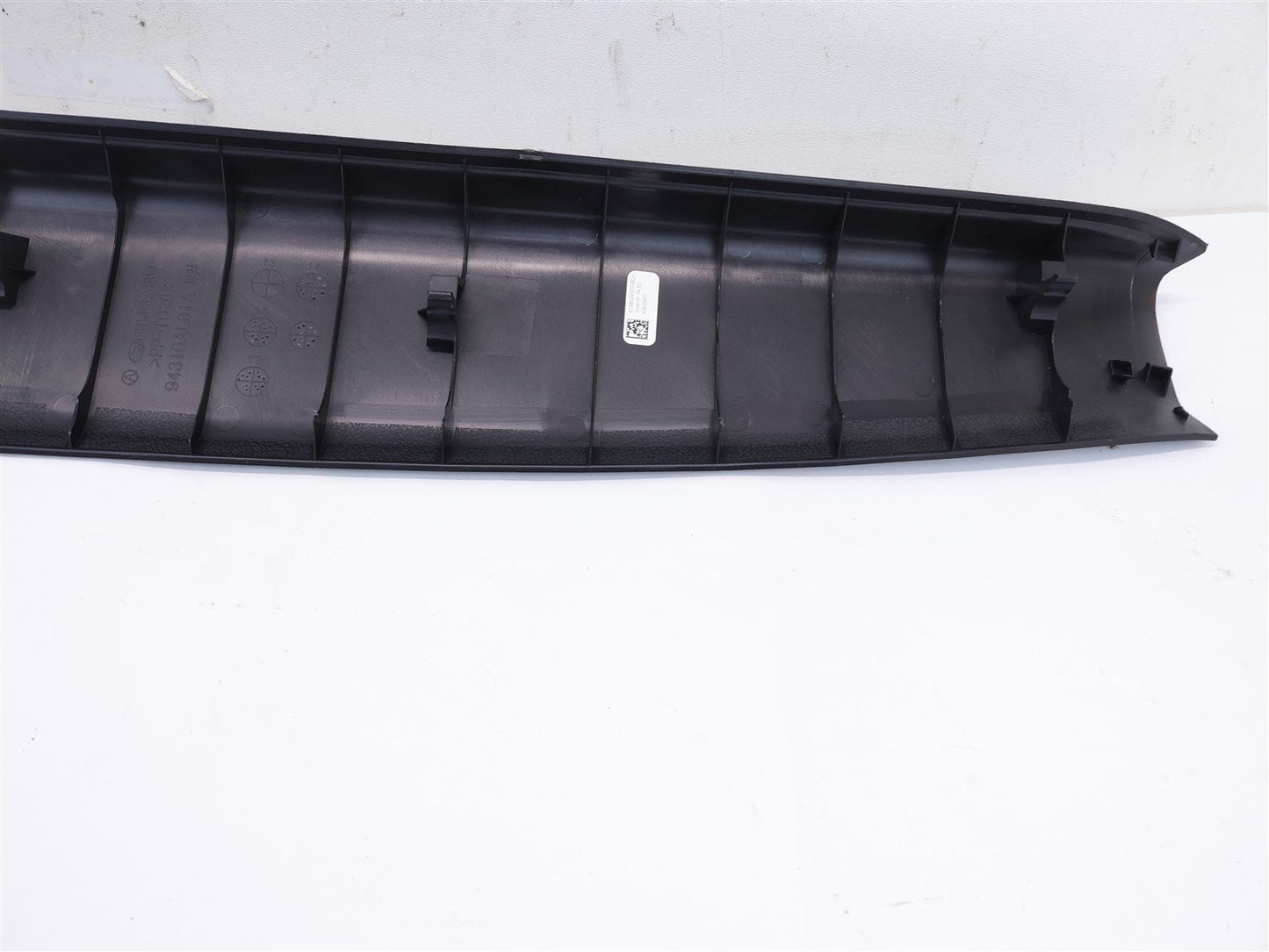 2015-2019 Subaru Outback Center Rear Hatch Trim Panel Upper Lift Gate 15-19