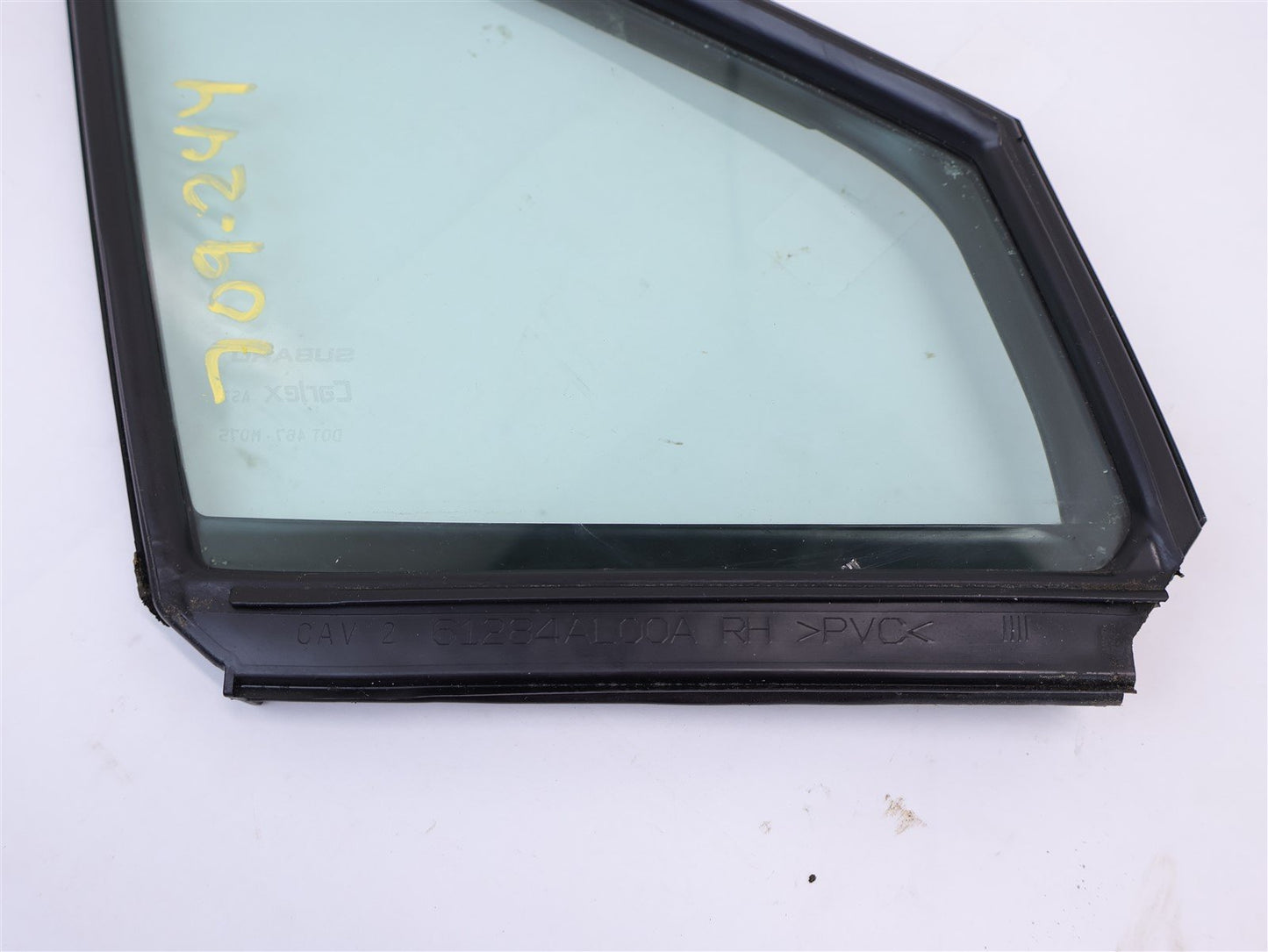 2015-2019 Subaru Legacy & Outback Passenger Front Vent Glass Door Corner RH