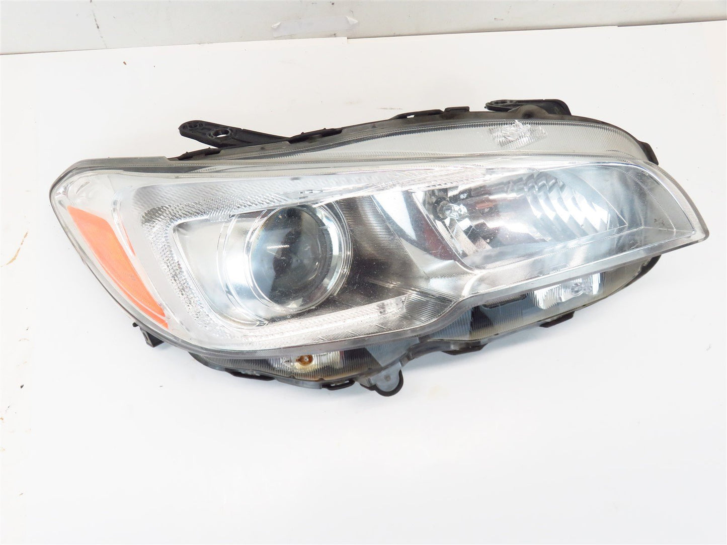 2015-2017 Subaru WRX Passenger Headlight Head Light RH Lamp ALL TABS BROKE 15-17