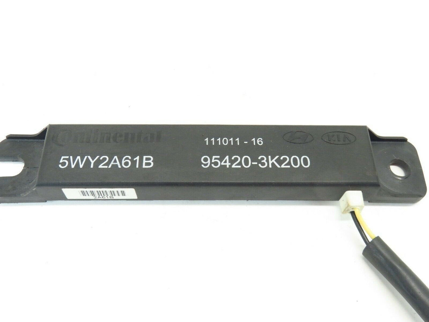 2009-2012 Hyundai Genesis Coupe Smart Key Antenna Unit 95420-3K200 OEM 09-12