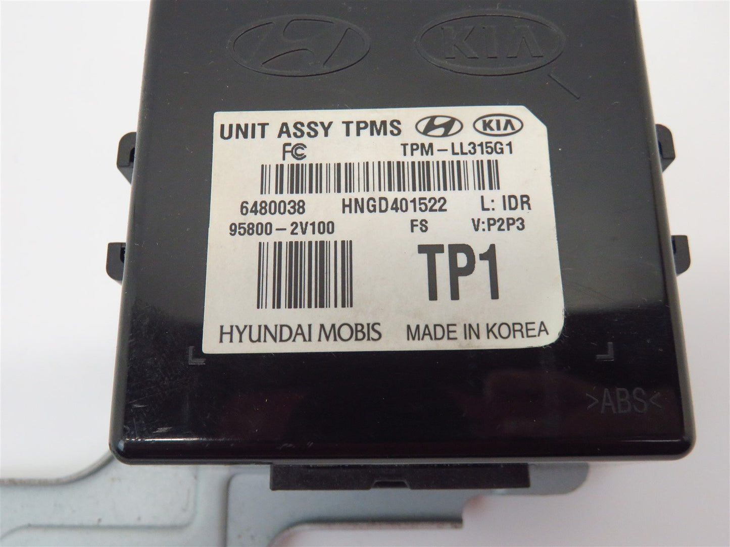 2013-2017 Hyundai Veloster Tire Pressure Monitor Module Sensor TPMS 95800-2V100