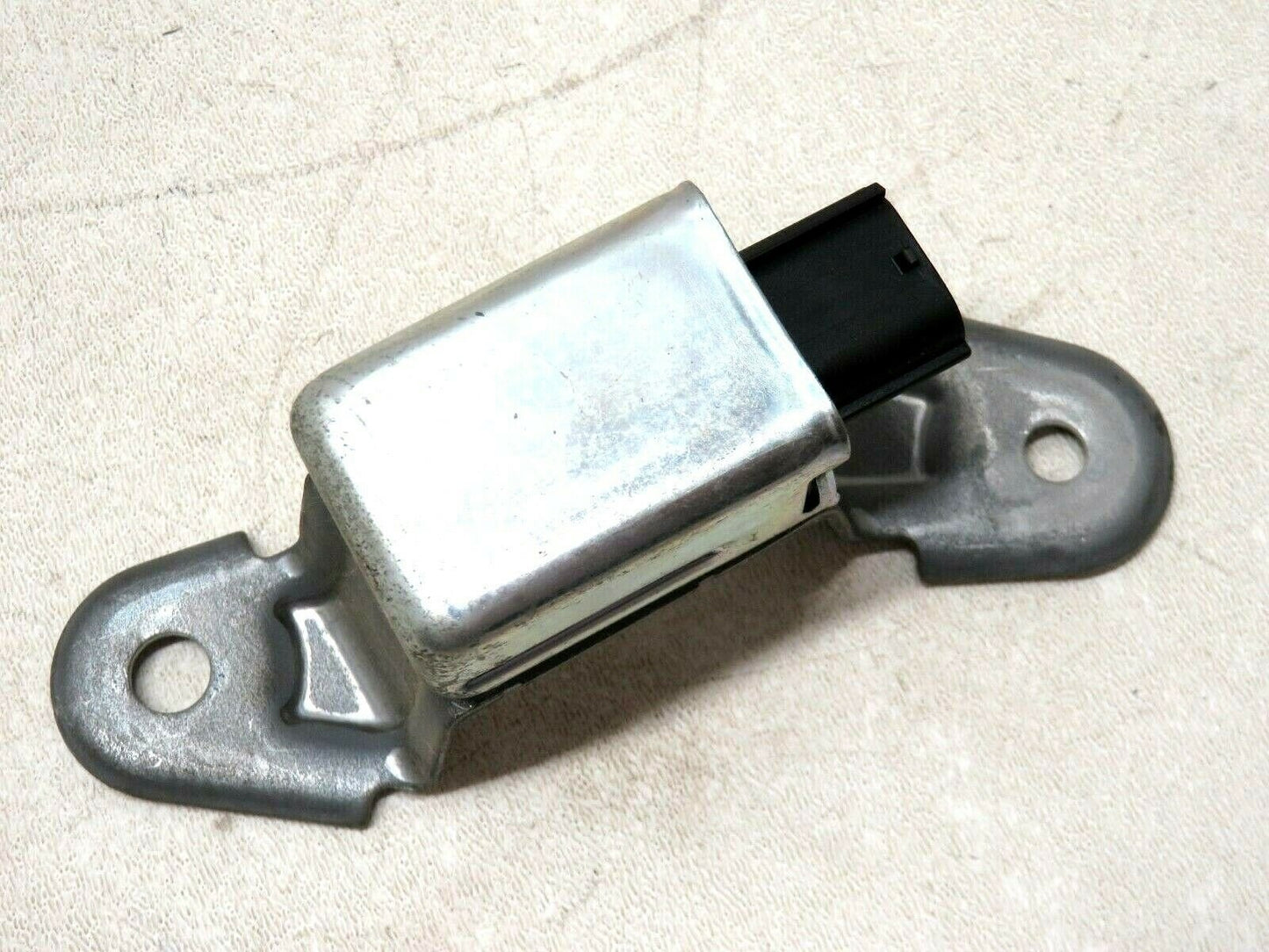 05 06 07 Subaru Impreza WRX Driver Side Crash Sensor Impact LH Left 98235FE110
