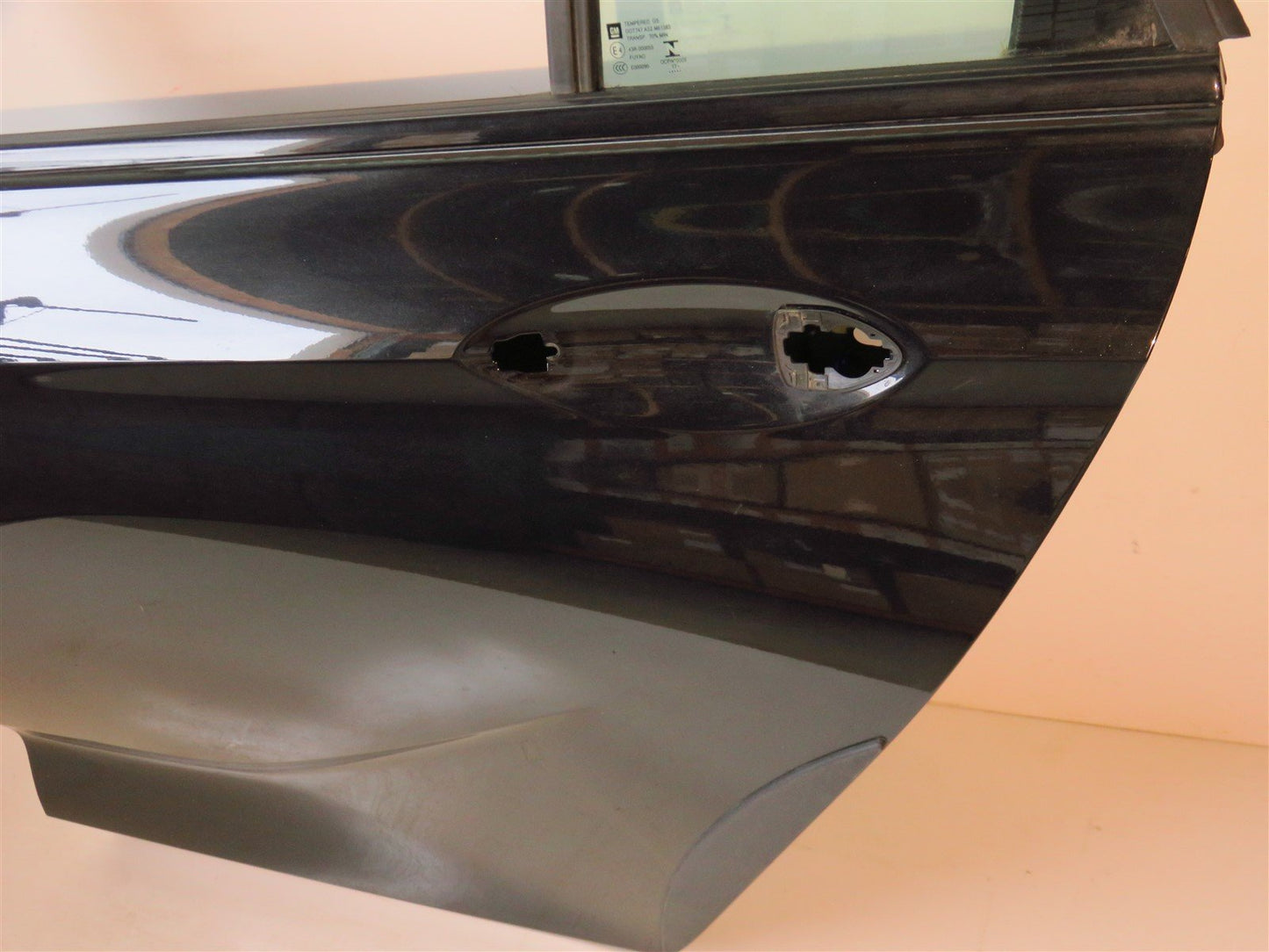 2018-2019 Buick Regal TOURX Driver Rear Door LH Side Shell OEM 18-19