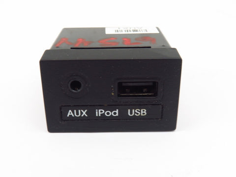 2013-2016 Hyundai Genesis Coupe AUX Auxiliary USB Port Jack iPod 96120-2M300