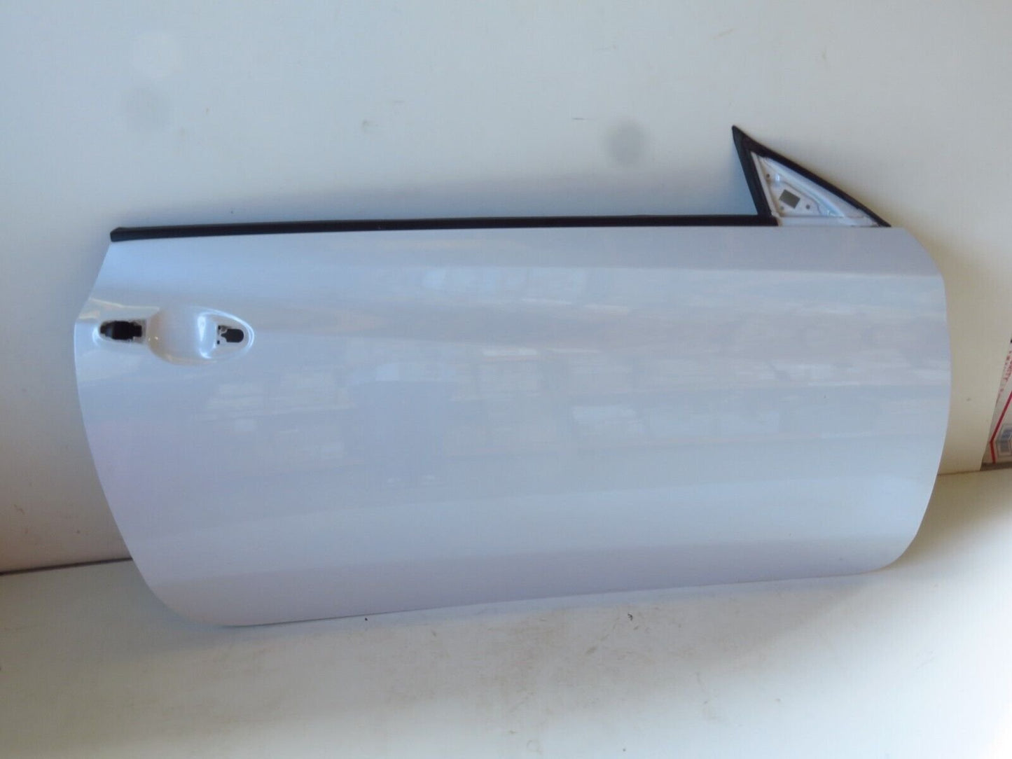 2013-2016 Hyundai Genesis COUPE Passenger Door White OEM RH Right