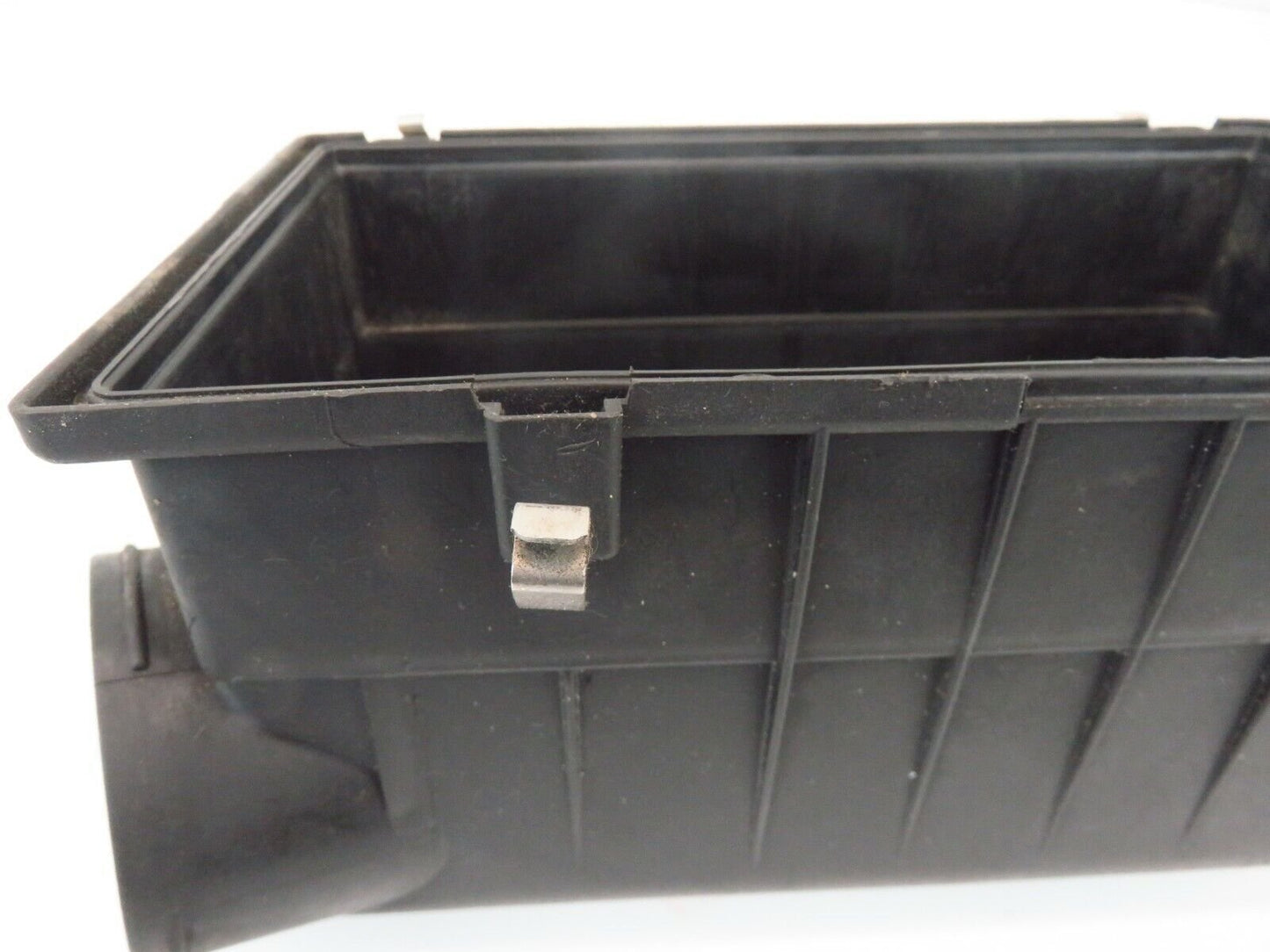 1988-91 BMW 325ix Air Filter Box Lower Bottom Half Cover Airbox Cleaner 1707095