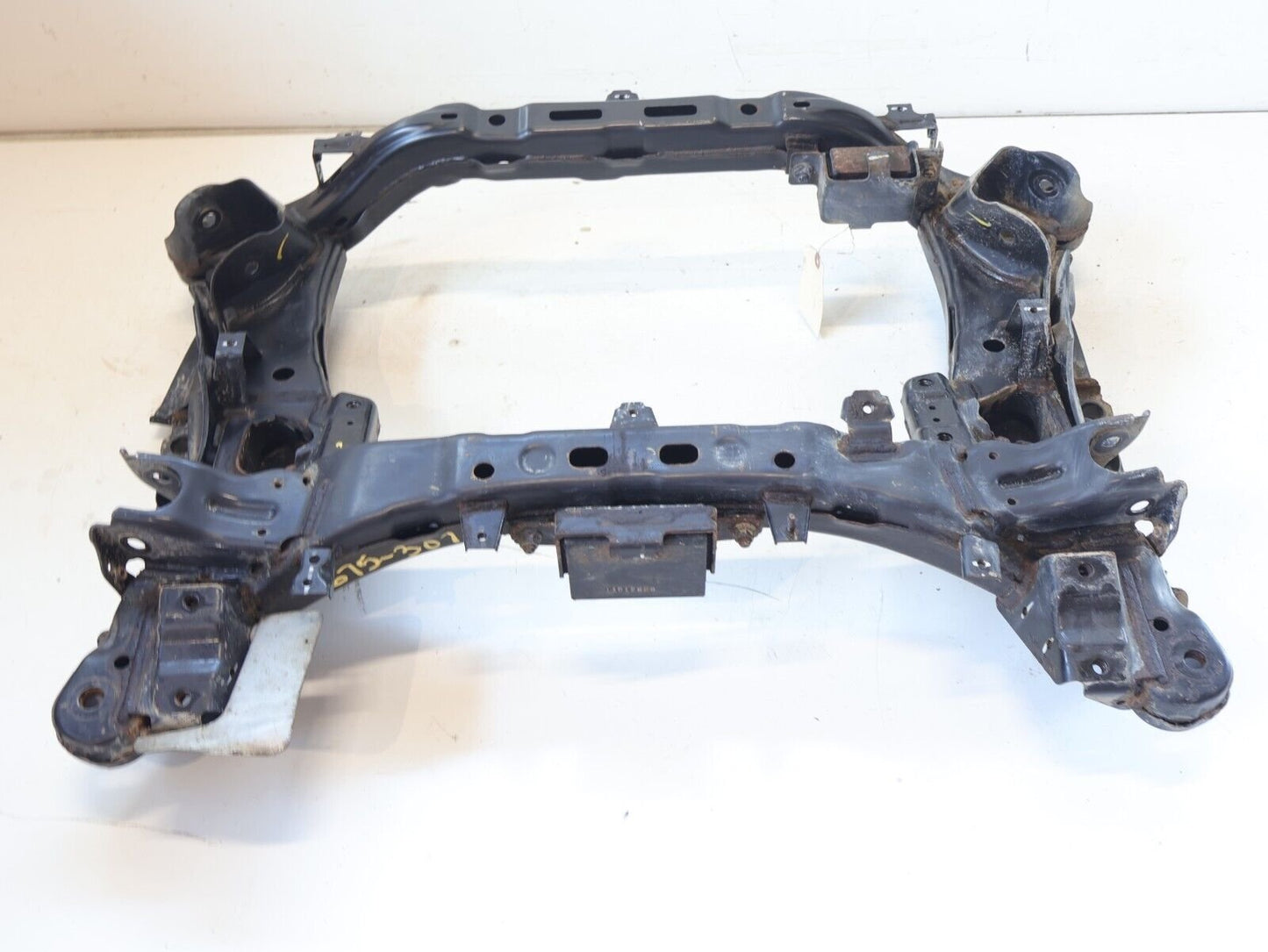 2013-2014 Hyundai GENESIS COUPE 2.0T Front Sub Frame Crossmember OEM 13-14