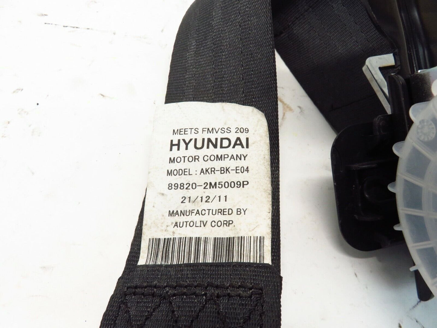 2009-2012 Hyundai GENESIS COUPE Passenger REAR Seat Belt Retractor RH OEM 09-12
