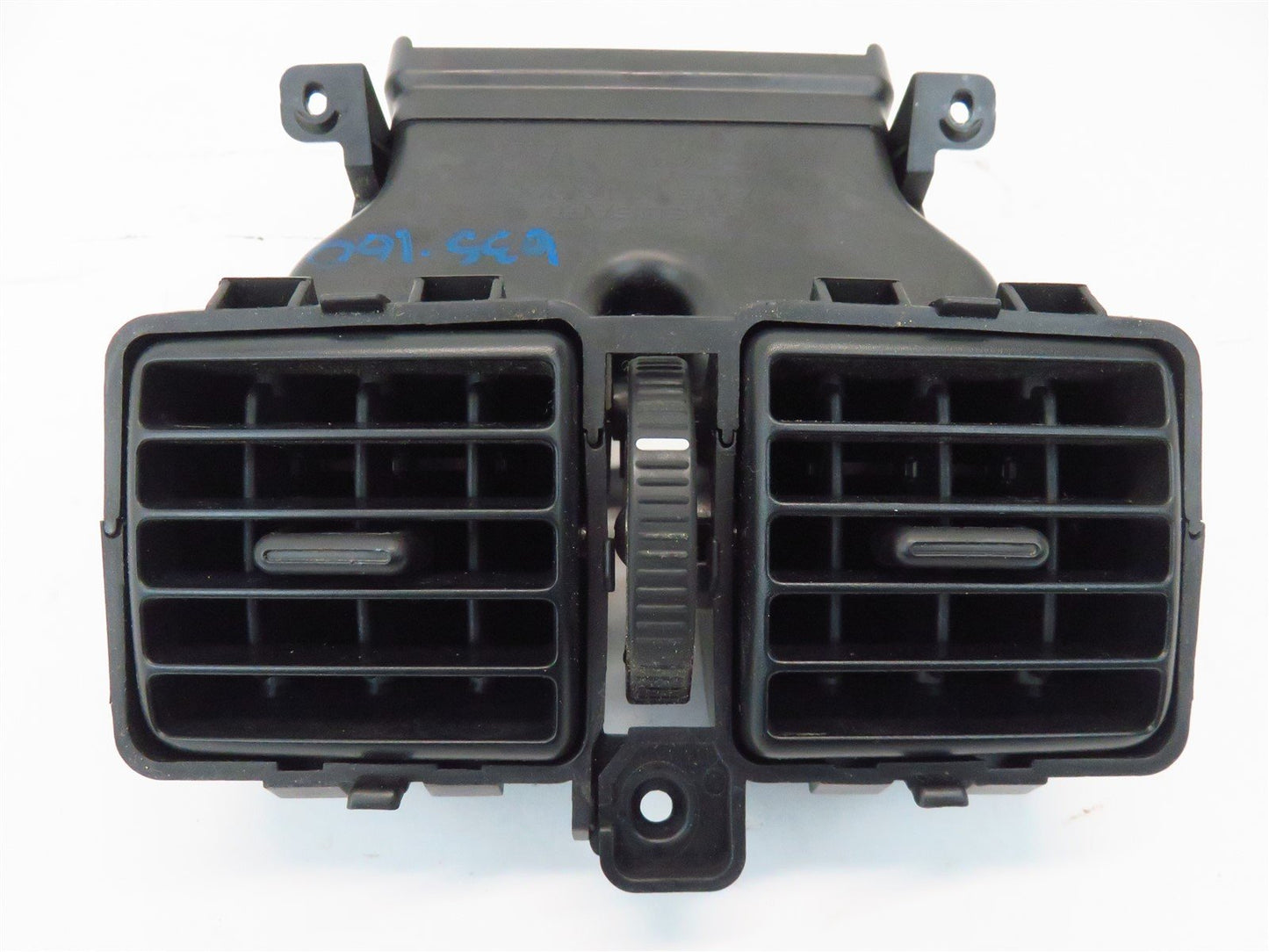 2013-2014 Subaru Outback Center Console Rear Vents Air Heat Vent 13-14