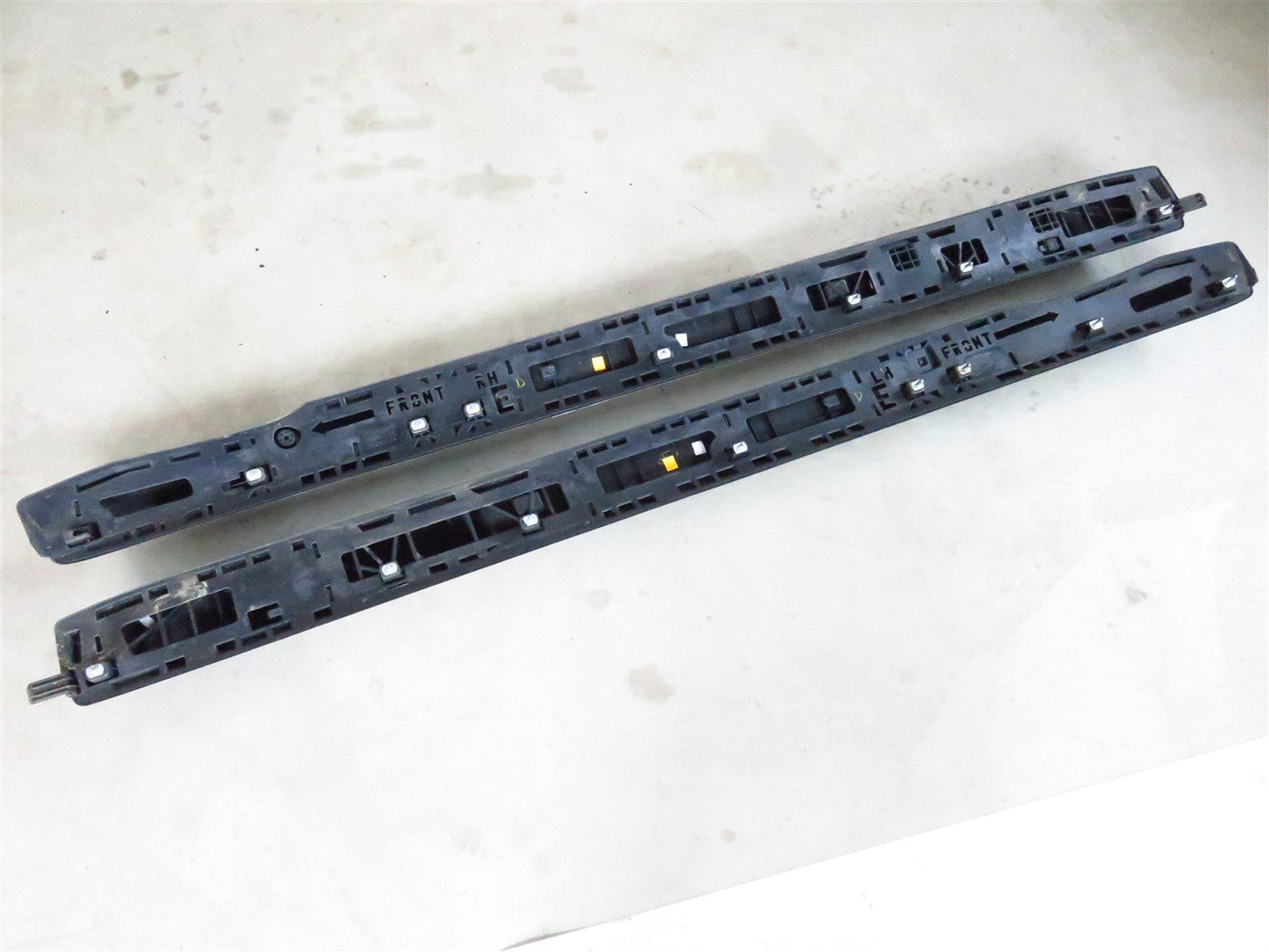 2013-2014 Subaru Outback Roof Rail Rack Pair Rails Luggage Cargo OEM 13-14