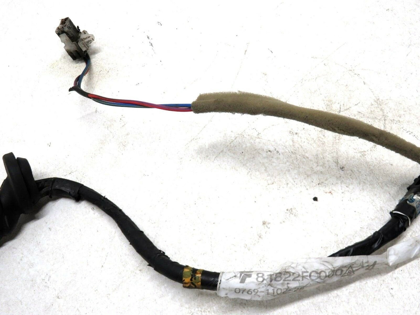 98-02 Subaru Forester Rear Door Wiring Harness Driver or Passenger 81822FC000